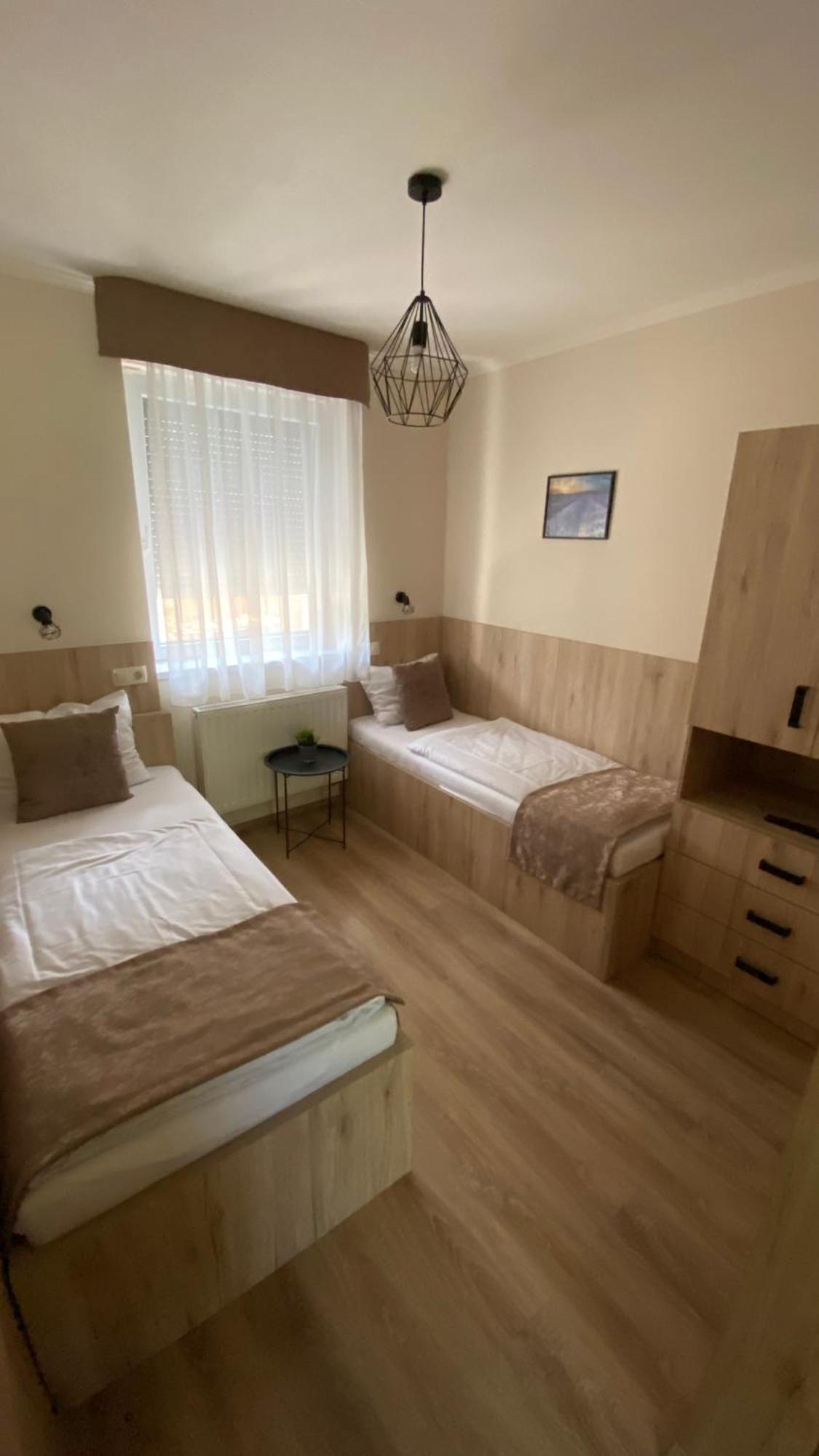 Levendula Vendeghaz Hotell Győr Eksteriør bilde