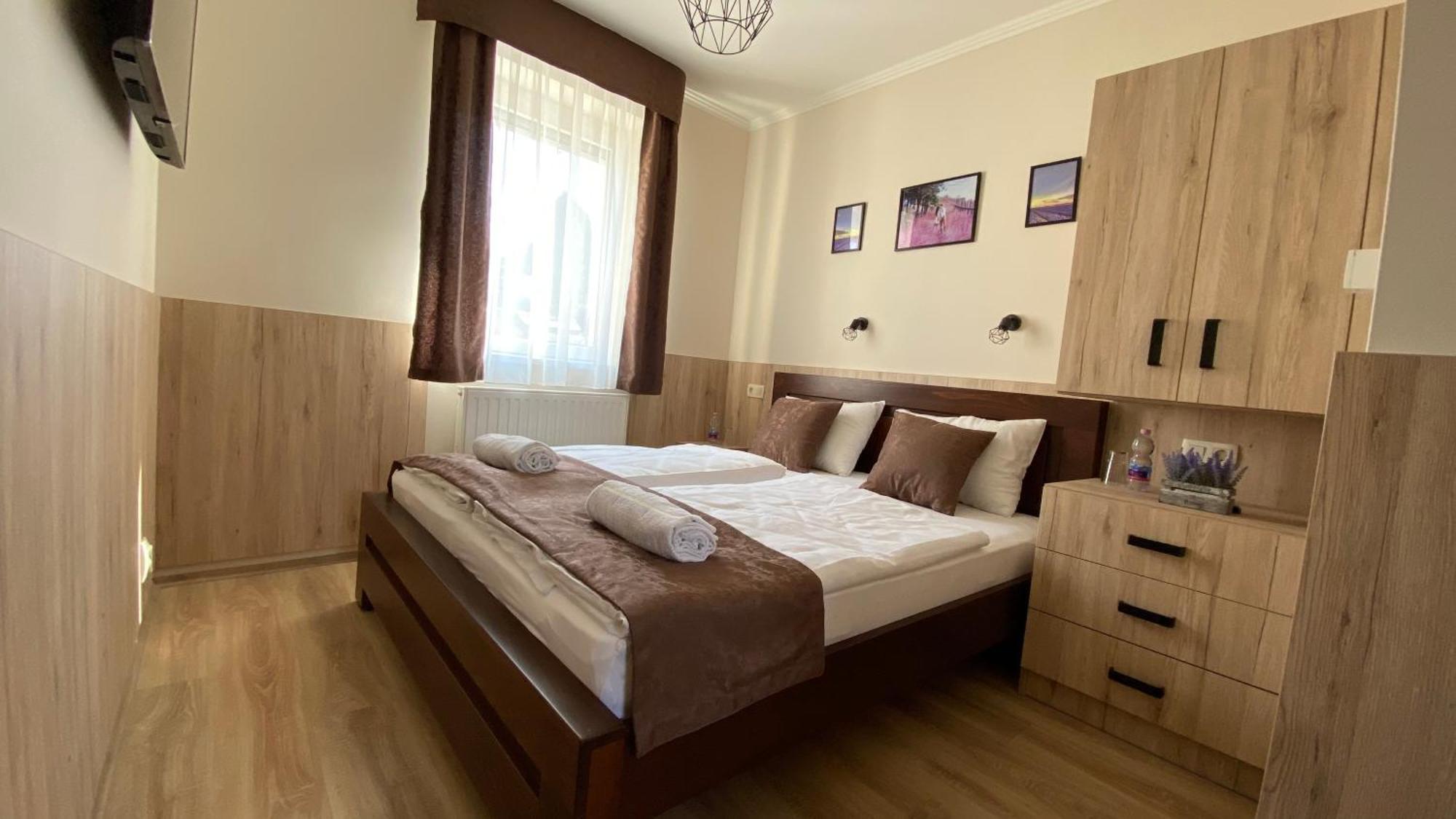 Levendula Vendeghaz Hotell Győr Eksteriør bilde
