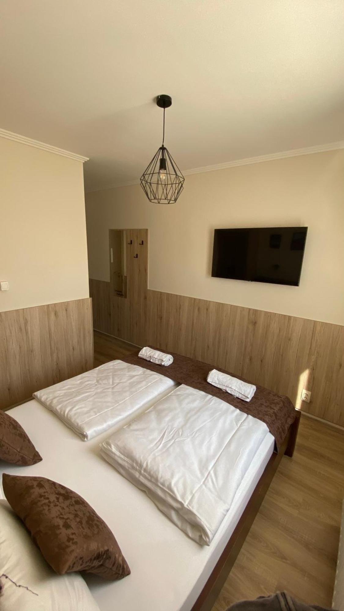 Levendula Vendeghaz Hotell Győr Eksteriør bilde