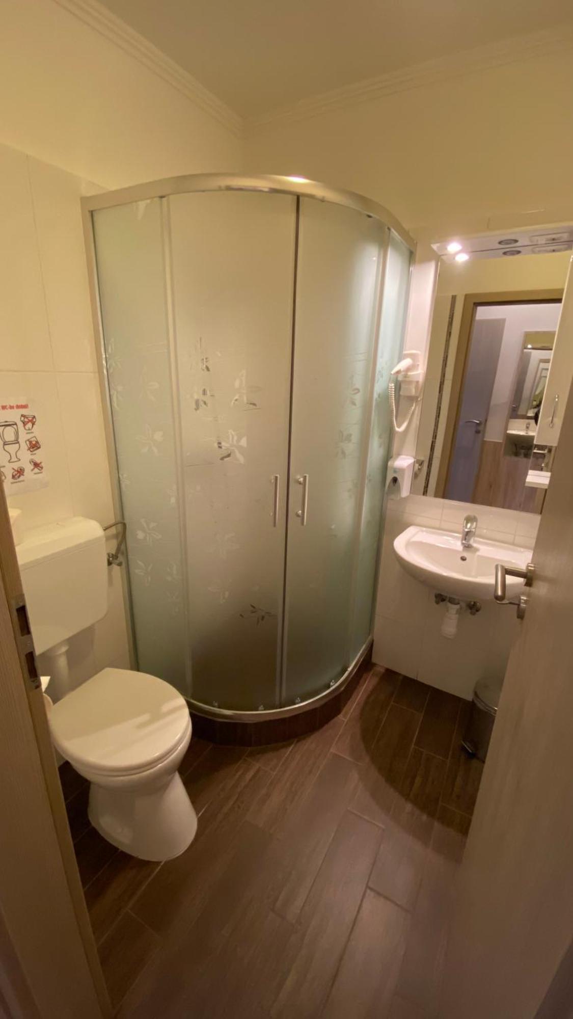 Levendula Vendeghaz Hotell Győr Eksteriør bilde