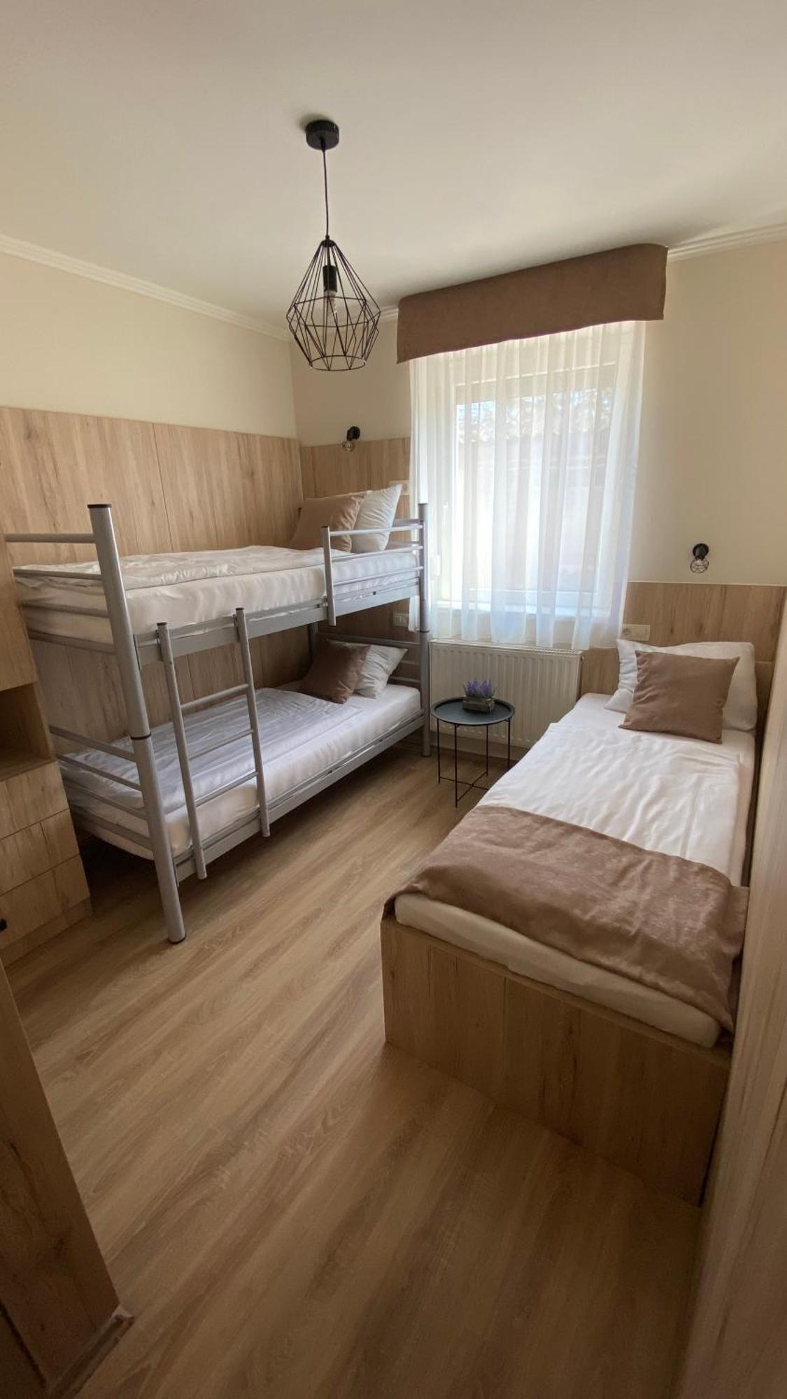 Levendula Vendeghaz Hotell Győr Eksteriør bilde